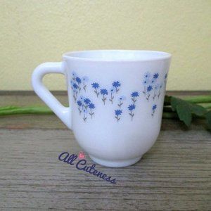 🎀 Vintage White Floral Demitasse Small Cup